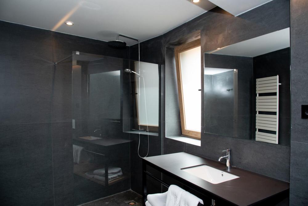 Hotel Roya Espot Ngoại thất bức ảnh