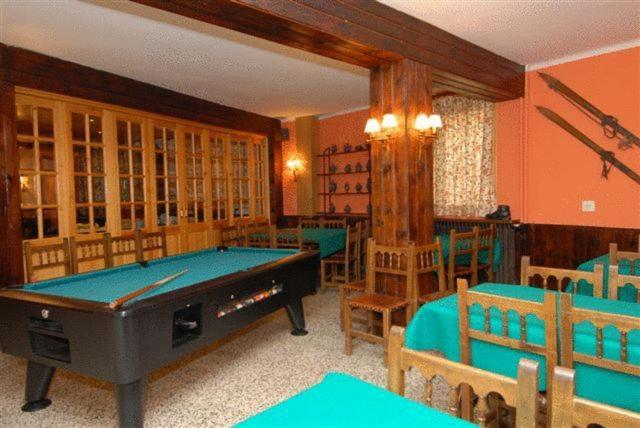 Hotel Roya Espot Ngoại thất bức ảnh